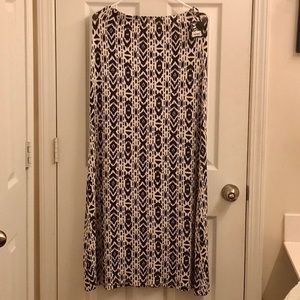 4/$15 Volcom Maxi Dress Black White